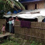قناص ميانماري يودي بحياة رجل روهنغي ويترك آخرين في حالات حرجة
