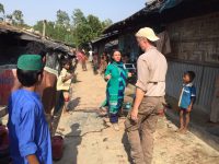 «النجاة» توزع الطرود الغذائية لمسلمي ميانمار