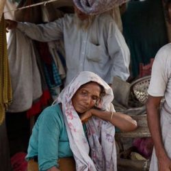 بنغلاديش تعيد قاربا يحمل مصابين من اللاجئين الروهنغيين