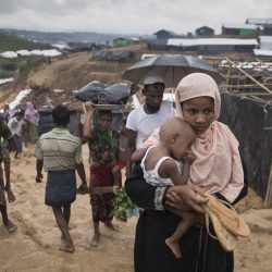 السلطات ترفض خروج مسلمي الروهنغيا المحاصرين بعد أعمال العنف في ميانمار