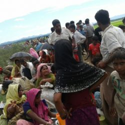مفوضية اللاجئين تدفع بإمدادات للروهنغيا على الحدود بين بنغلاديش وميانمار