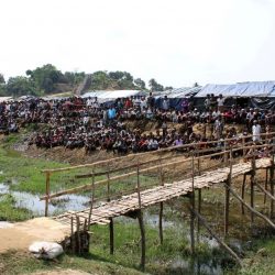مركز الملك سلمان للإغاثة يواصل لليوم السابع عشر توزيع السلال الغذائية للمستفيدين في ميانمار