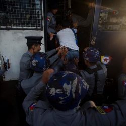 جماعات حقوقية تحث ميانمار على إسقاط التهم ضد نشطاء مناهضين للحرب