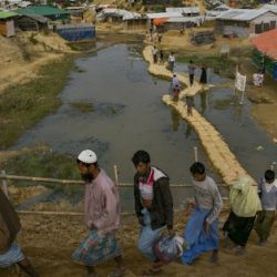 نقل الآلاف من مسلمي الروهنغيا إلى مناطق أكثر أمنا في بنغلادش