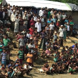 73 لاجئا ميانماريا يعودون إلى ديارهم من مخيمات على الحدود التايلاندية-الميانمارية