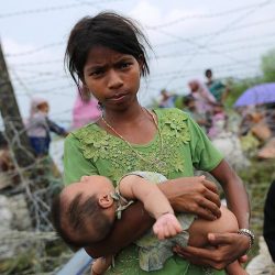 الأمم المتحدة تبدأ بتسليم لاجئي الروهنغيا في بنغلاديش بطاقات هوية