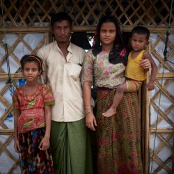 الروهنغيا المسلمون الذين لم يغادروا ميانمار يصارعون من أجل البقاء