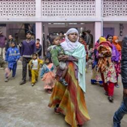 بنغلادش تدعو الأكاديميين والباحثين على لعب دورهم في حل أزمة الروهنغيا