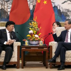 الصين توافق بنغلادش على ضرورة إعادة الروهنغيا سريعا