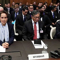 في أول خطاب لها بعد لاهاي .. زعيمة ميانمار تقر بوقوع انتهاكات بحق الروهنغيا