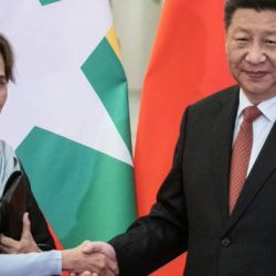 الرئيس الصيني يحث الصين وميانمار على كتابة صفحة جديدة لعلاقات الأخوة القديمة