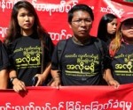 مظاهرة حاشدة أمام سفارة ميانمار بجاكرتا احتجاجا على الجرائم المرتكبة بحق مسلمي الروهنجيا في أراكان