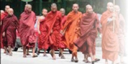 باحث سياسي: رهبان ميانمار يؤيدون سياسيات الاضطهاد الديني