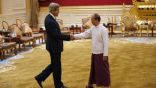 كيري يطالب ميانمار بإصلاحات ديمقراطية