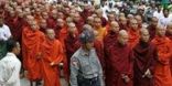 رهبان بوذيون يتظاهرون ضد "التعاون الاسلامي" في بورما