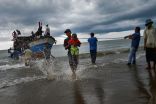 ثناء على اندونيسيا بعد إنقاذها اللاجئين الروهنغيا العالقين