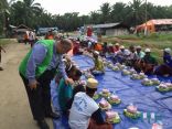 مسلمو أستراليا يقدمون مساعدات ووجبات إفطار للاجئي الروهنجيا وفقراء إندونيسيا