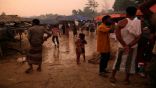 الروهنغيا الفارون من ميانمار يبنون «منازل خيزران» في بنغلاديش