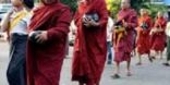 الحكومة الميانمارية توزع الأسلحة على البوذيين