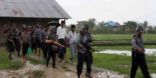 الجيش البورمي ينهب الأموال من المسلمين الأبرياء في أراكان دون أي مبرر