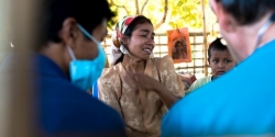 (هل يحتجز العسكريون البورميون النساء المسلمات كعبيد للجنس؟)