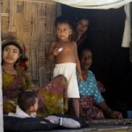 الروهنجيا يواجهون الجوع والموت خلال النزوح البحري القاسي من بورما